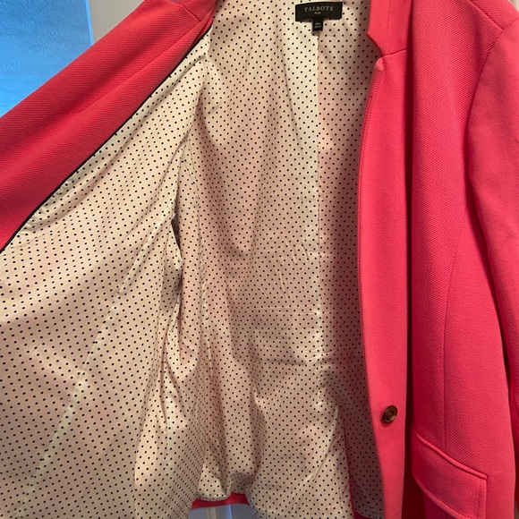 Beautiful hot pink Talbots blazer with white and black polka dot liner. - Picture 6 of 7
